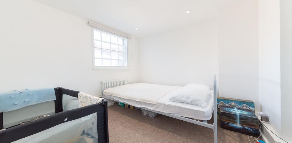 			HEATING and HOT WATER INCLUDED, 2 Bedroom, 1 bath, 1 reception Flat			 Mortimer Crescent , KILBURN PARK / MAIDA VALE